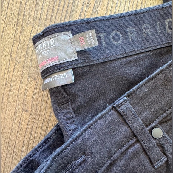 Torrid size 16R black skinny jeans with ripped legs. - Picture 2 of 2